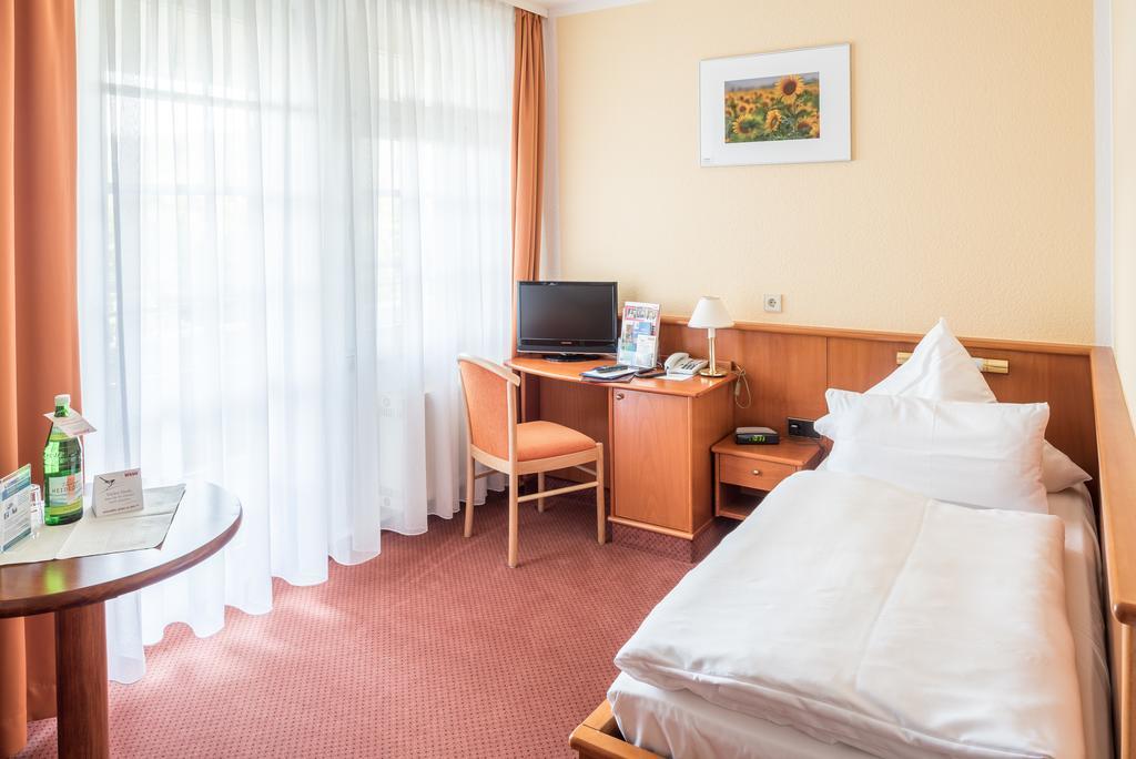 Vitalhotel Weisse Elster Bad Elster Exteriör bild