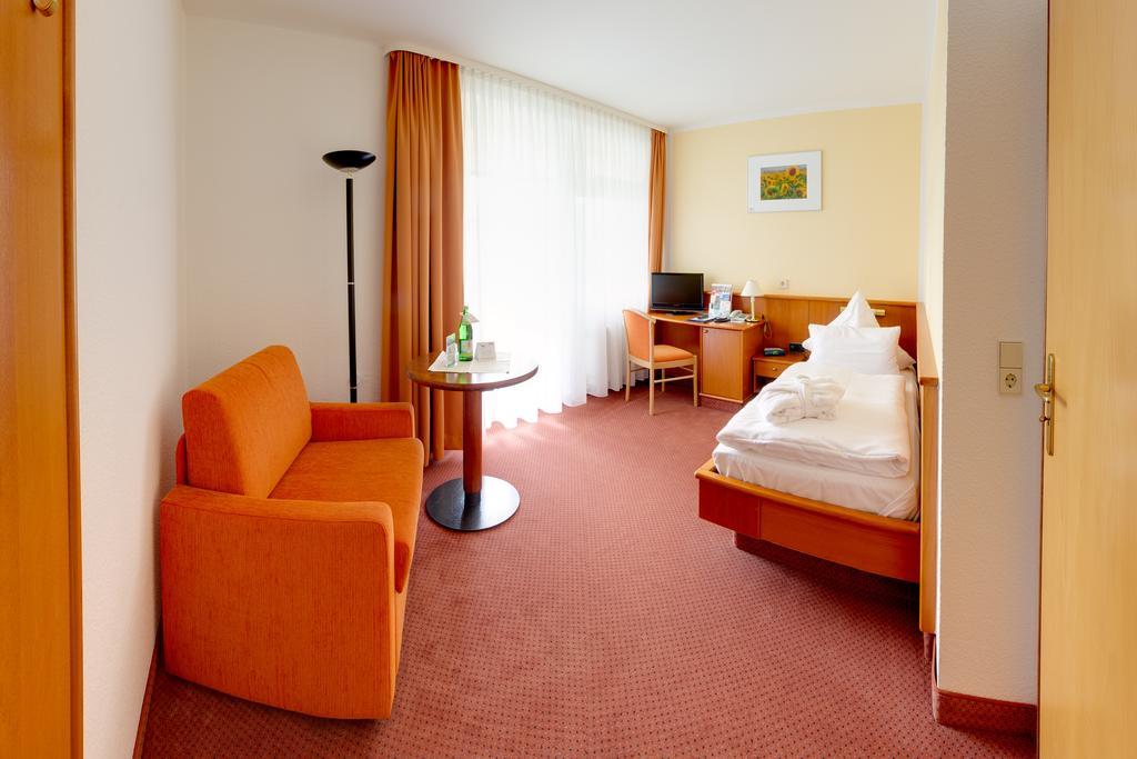 Vitalhotel Weisse Elster Bad Elster Exteriör bild