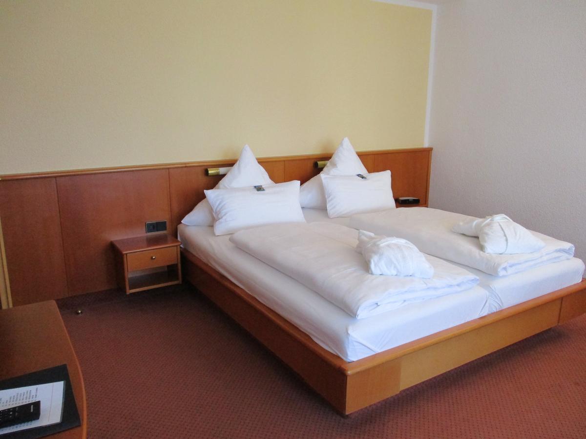 Vitalhotel Weisse Elster Bad Elster Exteriör bild