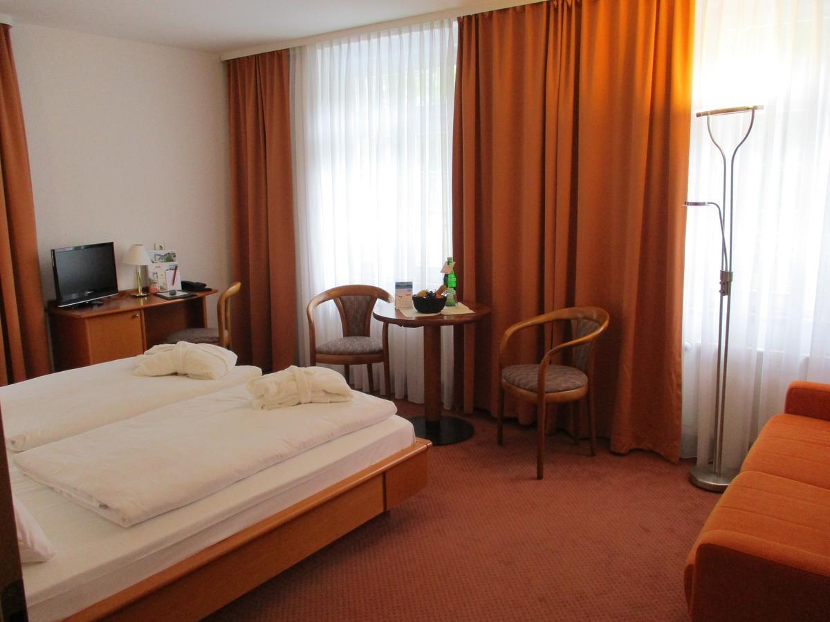 Vitalhotel Weisse Elster Bad Elster Exteriör bild